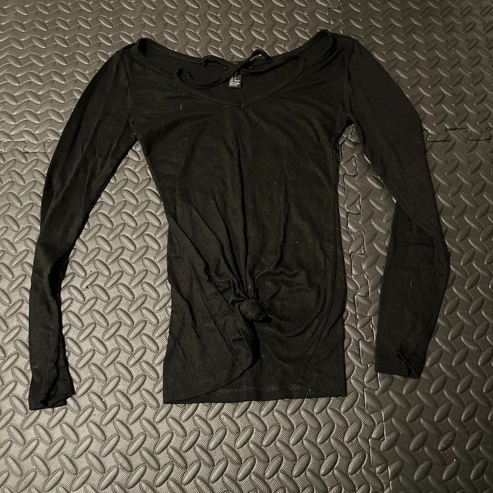 Forever 21 black cropped long sleeve S